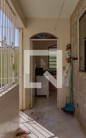 Casa à venda com 360m², 5 quartos e 4 vagas Casa à venda com 360m², 5 quartos e 4 vagasÁrea de Serviço