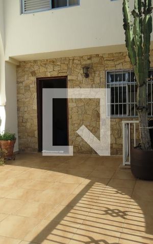 Casa à venda com 200m², 4 quartos e 2 vagasVaranda Sala