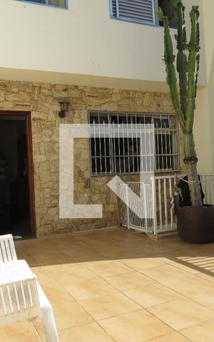 Casa à venda com 200m², 4 quartos e 2 vagasVaranda