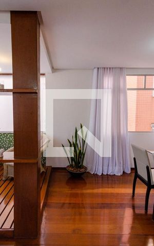 Apartamento à venda com 130m², 3 quartos e 2 vagas Apartamento à venda com 130m², 3 quartos e 2 vagasSala