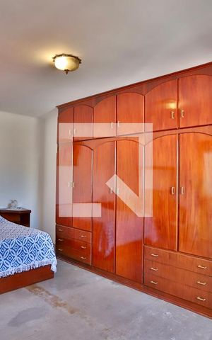 Casa à venda com 210m², 3 quartos e 4 vagas Casa à venda com 210m², 3 quartos e 4 vagasQuarto 3