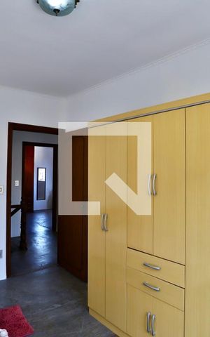 Casa à venda com 210m², 3 quartos e 4 vagas Casa à venda com 210m², 3 quartos e 4 vagasQuarto 2