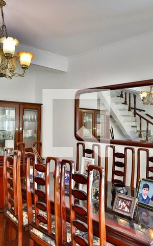Casa à venda com 210m², 3 quartos e 4 vagas Casa à venda com 210m², 3 quartos e 4 vagasSala de Jantar