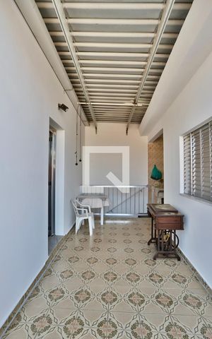 Casa à venda com 210m², 3 quartos e 4 vagas Casa à venda com 210m², 3 quartos e 4 vagasQuintal