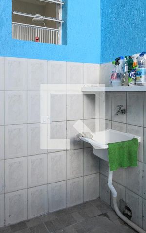Casa para alugar com 80m², 2 quartos e sem vaga Casa para alugar com 80m², 2 quartos e sem vagaArea de Serviço