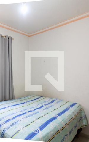 Casa à venda com 180m², 3 quartos e 3 vagas Casa à venda com 180m², 3 quartos e 3 vagasQuarto 2 - Casa 1