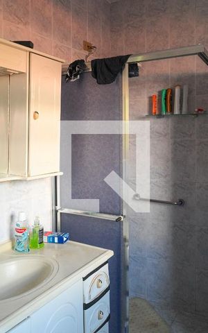 Casa à venda com 500m², 2 quartos e 3 vagas Casa à venda com 500m², 2 quartos e 3 vagasBanheiro