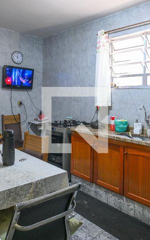 Casa à venda com 500m², 2 quartos e 3 vagas Casa à venda com 500m², 2 quartos e 3 vagasCozinha