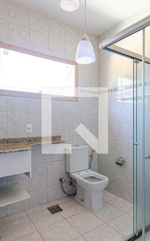 Casa à venda com 165m², 3 quartos e 2 vagas Casa à venda com 165m², 3 quartos e 2 vagasBanheiro da Suíte 1
