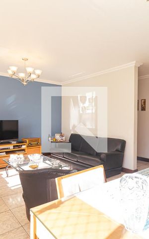 Apartamento à venda com 164m², 3 quartos e 1 vaga Apartamento à venda com 164m², 3 quartos e 1 vagaSala