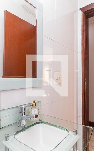 Apartamento à venda com 164m², 3 quartos e 1 vaga Apartamento à venda com 164m², 3 quartos e 1 vagaBanheiro Social