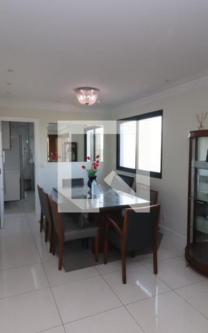 Apartamento para alugar com 100m², 3 quartos e 3 vagasSala de TV