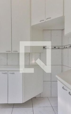 Casa à venda com 125m², 2 quartos e 2 vagas Casa à venda com 125m², 2 quartos e 2 vagasCozinha