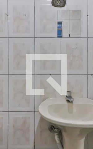Casa à venda com 125m², 2 quartos e 2 vagas Casa à venda com 125m², 2 quartos e 2 vagasBanheiro 1