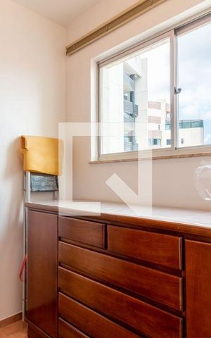 Apartamento à venda com 240m², 4 quartos e 3 vagas Apartamento à venda com 240m², 4 quartos e 3 vagasQuarto de serviço