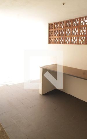 Casa para alugar com 375m², 6 quartos e 3 vagasÁrea de Serviço