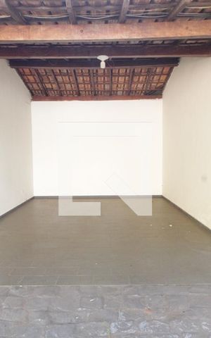 Casa para alugar com 375m², 6 quartos e 3 vagasGaragem