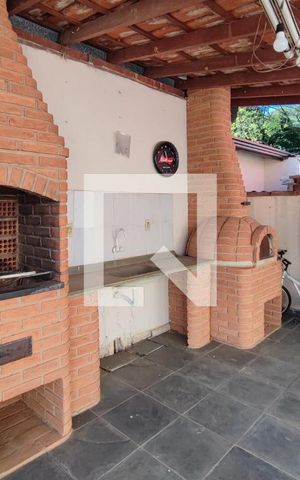 Casa à venda com 194m², 3 quartos e 3 vagas Casa à venda com 194m², 3 quartos e 3 vagasÁrea gourmet