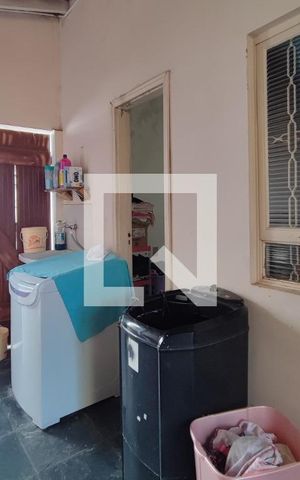 Casa à venda com 194m², 3 quartos e 3 vagas Casa à venda com 194m², 3 quartos e 3 vagasÁrea de Serviço