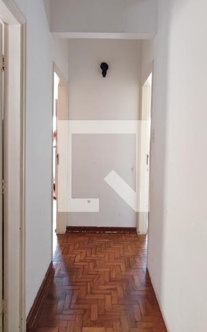 Casa à venda com 194m², 3 quartos e 3 vagas Casa à venda com 194m², 3 quartos e 3 vagasCorredor Quartos
