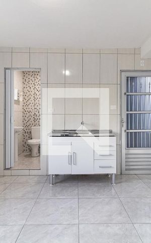 Casa para alugar com 30m², 1 quarto e sem vaga Casa para alugar com 30m², 1 quarto e sem vagaCozinha