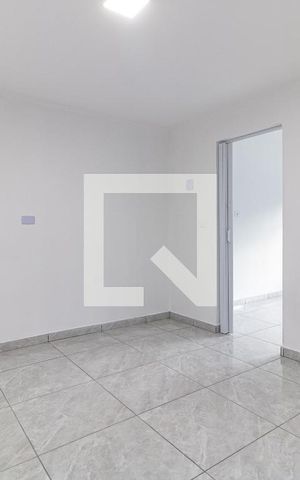 Casa para alugar com 30m², 1 quarto e sem vaga Casa para alugar com 30m², 1 quarto e sem vagaQuarto
