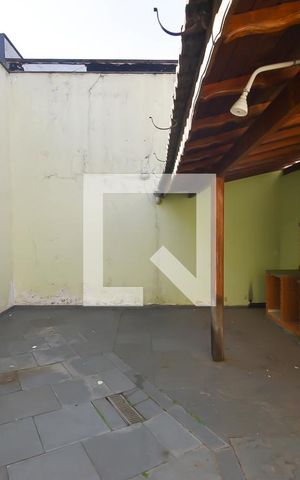 Casa para alugar com 220m², 3 quartos e 4 vagas Casa para alugar com 220m², 3 quartos e 4 vagasÁrea externa