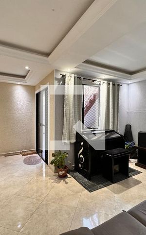 Casa à venda com 199m², 3 quartos e 3 vagas Casa à venda com 199m², 3 quartos e 3 vagasSala