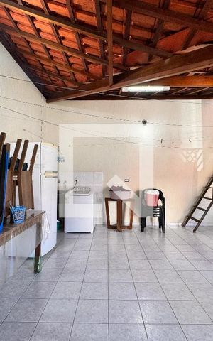 Casa à venda com 199m², 3 quartos e 3 vagas Casa à venda com 199m², 3 quartos e 3 vagasLavanderia