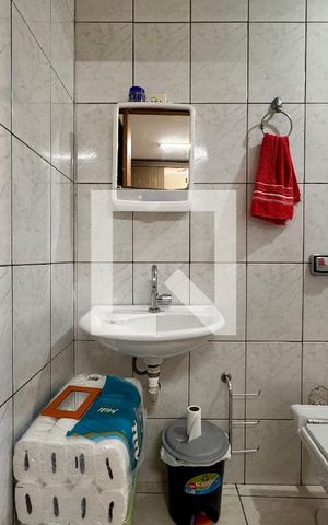 Casa à venda com 199m², 3 quartos e 3 vagas Casa à venda com 199m², 3 quartos e 3 vagasBanheiro da suíte 1
