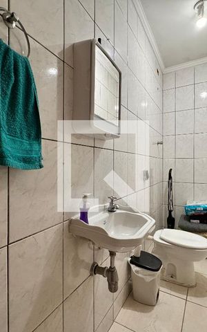 Casa à venda com 199m², 3 quartos e 3 vagas Casa à venda com 199m², 3 quartos e 3 vagasLavabo