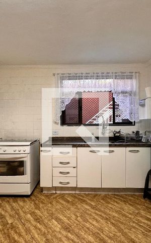 Casa à venda com 199m², 3 quartos e 3 vagas Casa à venda com 199m², 3 quartos e 3 vagasCozinha