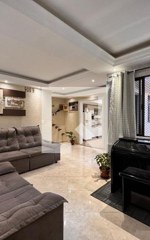 Casa à venda com 199m², 3 quartos e 3 vagas Casa à venda com 199m², 3 quartos e 3 vagasSala