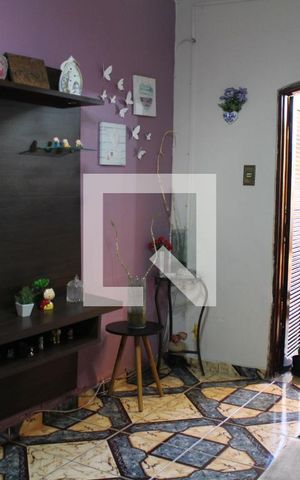 Casa à venda com 250m², 5 quartos e 2 vagasSala