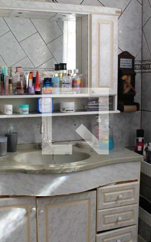 Casa à venda com 250m², 5 quartos e 2 vagasBanheiro 2