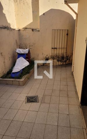 Casa à venda com 250m², 5 quartos e 2 vagas Casa à venda com 250m², 5 quartos e 2 vagasÁrea de Serviço