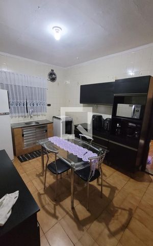 Casa à venda com 250m², 5 quartos e 2 vagas Casa à venda com 250m², 5 quartos e 2 vagasCozinha