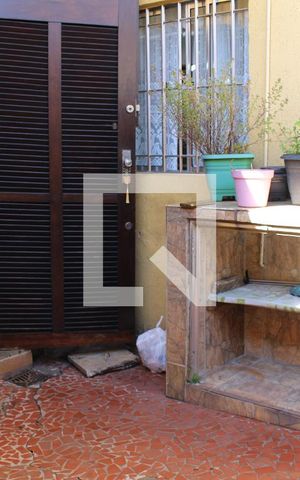 Casa à venda com 250m², 5 quartos e 2 vagasÁrea de Serviço