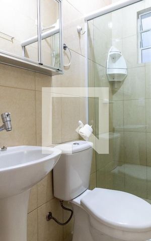 Casa para alugar com 34m², 1 quarto e sem vaga Casa para alugar com 34m², 1 quarto e sem vagaBanheiro