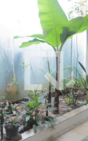Casa à venda com 350m², 5 quartos e 2 vagasÁrea de Serviço
