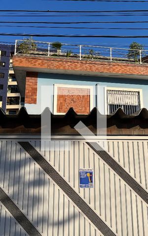 Casa à venda com 350m², 5 quartos e 2 vagasFachada
