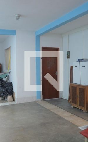 Casa à venda com 350m², 5 quartos e 2 vagasÁrea de Serviço