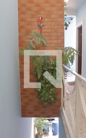 Casa à venda com 350m², 5 quartos e 2 vagasCorredor Lateral