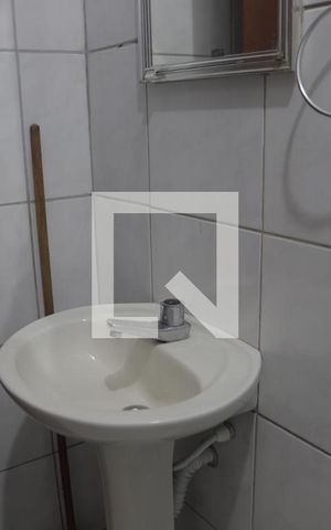 Casa à venda com 350m², 5 quartos e 2 vagasBanheiro de Serviço