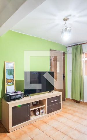 Casa à venda com 366m², 8 quartos e 5 vagas Casa à venda com 366m², 8 quartos e 5 vagasSala