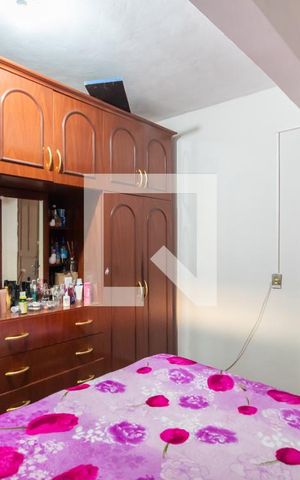 Casa à venda com 366m², 8 quartos e 5 vagas Casa à venda com 366m², 8 quartos e 5 vagasQuarto