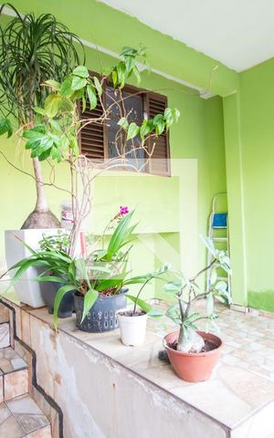 Casa à venda com 366m², 8 quartos e 5 vagas Casa à venda com 366m², 8 quartos e 5 vagasEntrada
