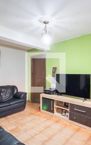 Casa à venda com 366m², 8 quartos e 5 vagas Casa à venda com 366m², 8 quartos e 5 vagasSala