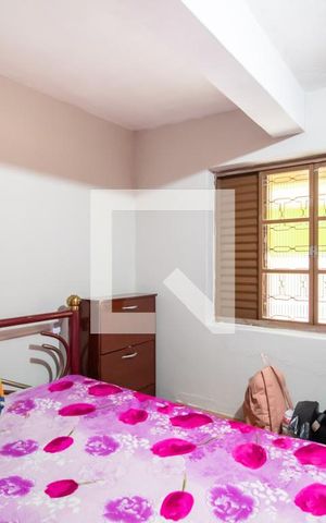 Casa à venda com 366m², 8 quartos e 5 vagas Casa à venda com 366m², 8 quartos e 5 vagasQuarto