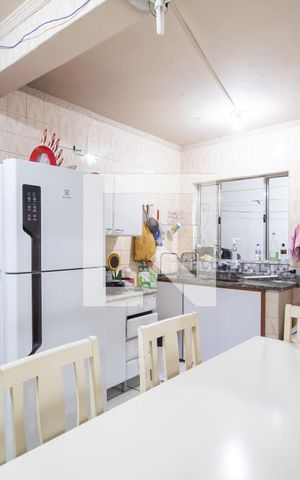 Casa à venda com 366m², 8 quartos e 5 vagas Casa à venda com 366m², 8 quartos e 5 vagasCozinha